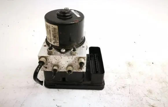 BMW 1 E81 E87 ABS Pump 6789301