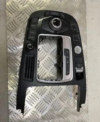 Audi A4 S4 B8 8K Head unit multimedia control 900252470001 000013289