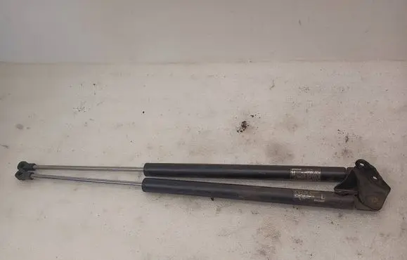 Mazda 5 Tailgate strut 