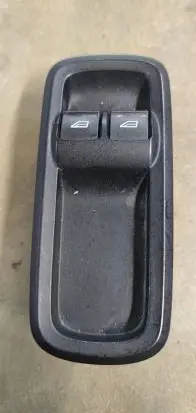 Ford Fiesta Electric window control switch 8A6T14A132AC 27102009