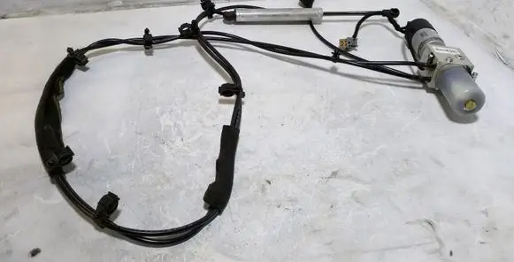 Volvo V70 Tailgate hydraulic set 31218393
