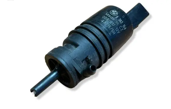 BMW 3 E90 E91 Windscreen/windshield washer pump 8362154