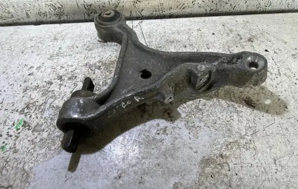 Volvo S60 Front lower control arm/wishbone