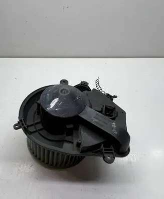 Volkswagen Touran I Heater fan/blower 8D1820021 740221233F