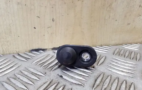 Toyota Corolla Verso AR10 Rear door sensor 