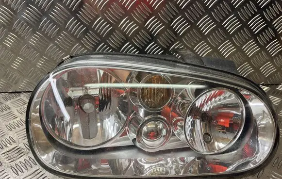 Volkswagen Golf IV Headlight/headlamp