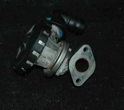 Peugeot 607 EGR valve