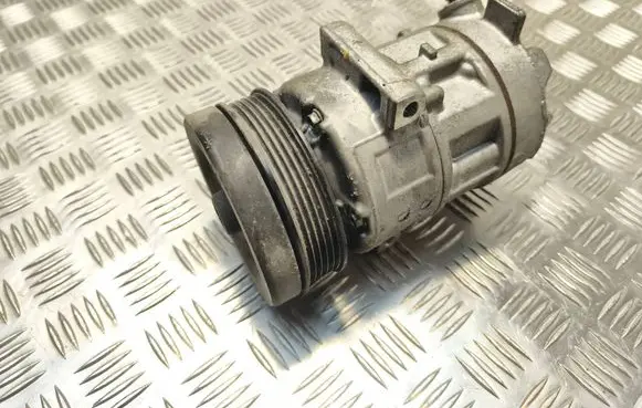 Opel Corsa E Air conditioning (A/C) compressor (pump) 55701200 4472808690 5E5275200