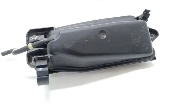 Vacuum air tank
