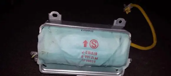 Toyota Corolla E120 E130 Passenger airbag 013213002k06 606000102
