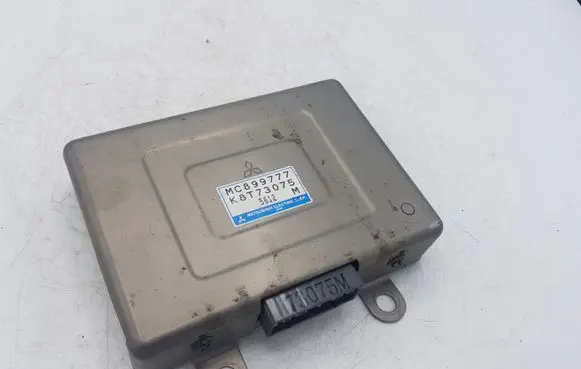 Mitsubishi Pajero Engine control unit/module MC899777 K8T73075