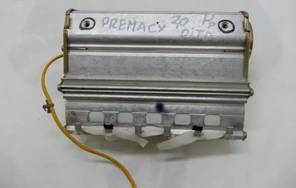 Mazda Premacy Passenger airbag
