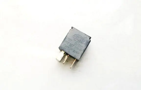 Volvo V70 Other relay 9441161 4rd00781400