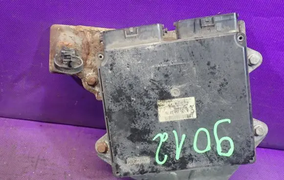 Mitsubishi Colt Engine control unit/module ECU A1351503279