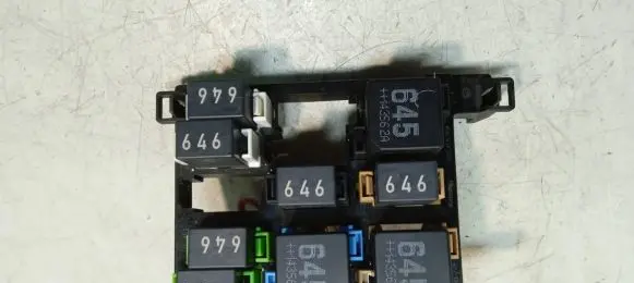Audi Q3 8U Fuse module 7N0937503
