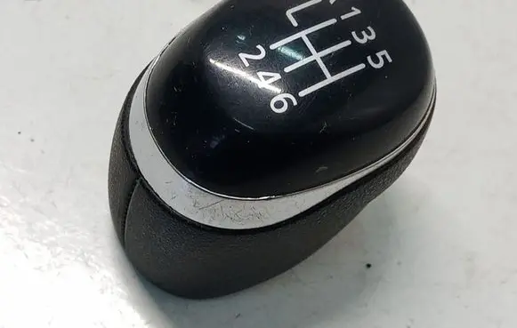 Renault Master III Gear lever shifter trim leather/knob 328651101R