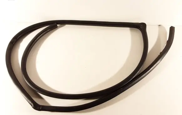 Toyota Corolla Verso AR10 Front door rubber seal
