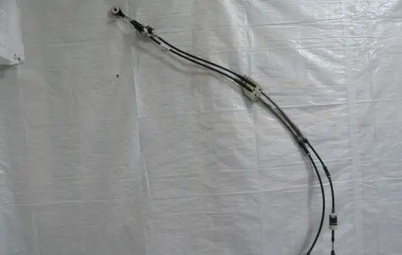 Ford Ecosport Gear shift cable linkage DN1R-7E395-CB