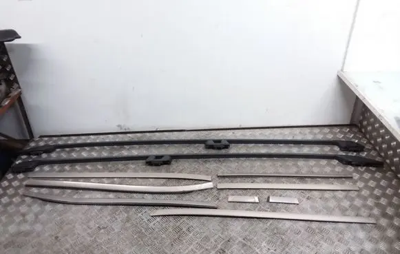 Volvo XC70 Roof bar rail
