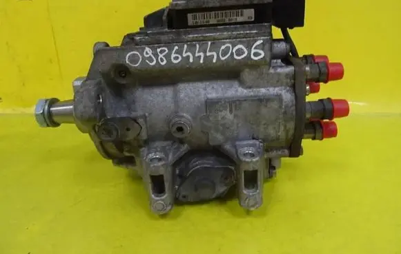 Audi A8 S8 D2 4D Fuel injection high pressure pump 0986444006