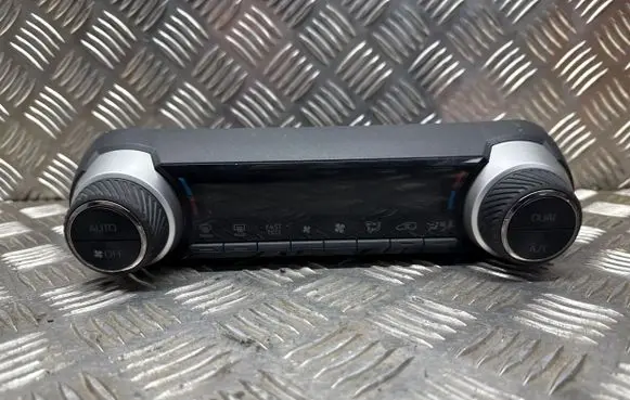 Toyota RAV 4 (XA50) Climate control unit 75K607