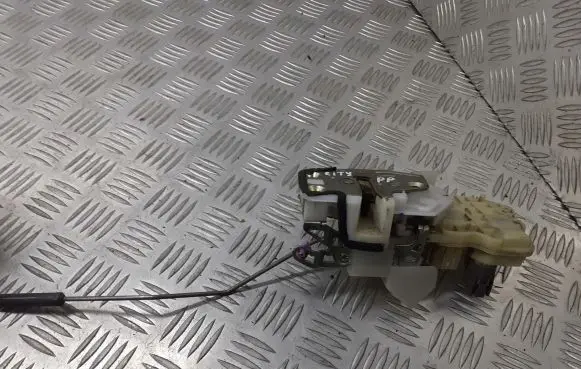 Honda City Front door lock 051006