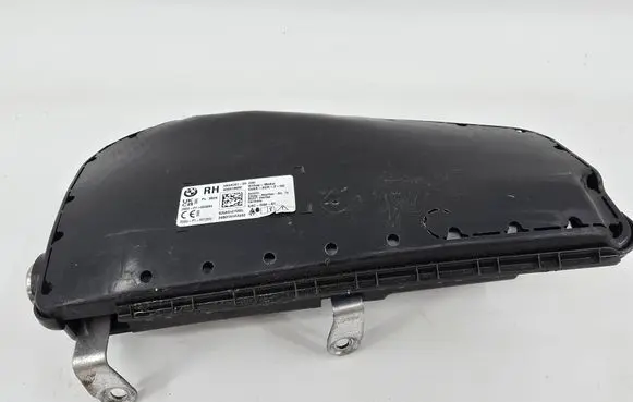 BMW 5 G60 G61 Seat airbag 5A04C82