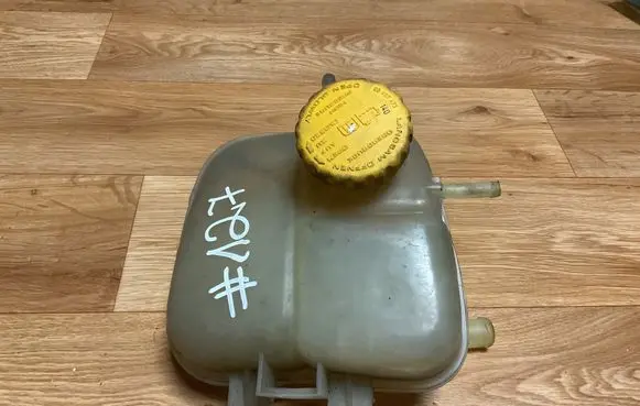 Opel Zafira A Coolant expansion tank/reservoir 13183766 13183767 20482