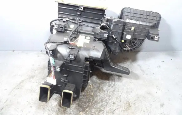 SsangYong Tivoli Interior heater climate box assembly 6910135001