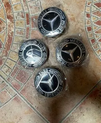 Mercedes-Benz E W211 Non-original wheel cap 