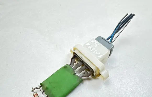 Ford Fusion Heater blower motor/fan resistor 12790