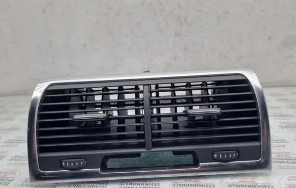 Audi Q7 4L Dash center air vent grill 4L0820951K