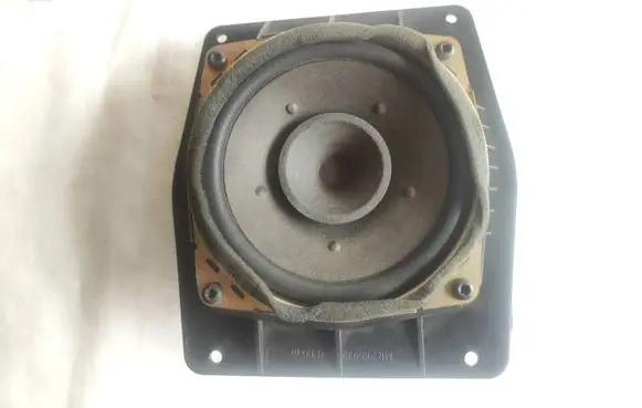 Mitsubishi Space Star Front door speaker MR285934 902275498521 09121417