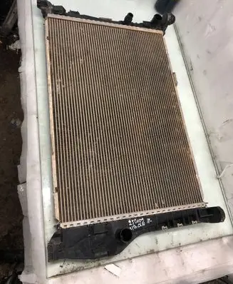 Mercedes-Benz CLA C117 X117 W117 Coolant radiator A1765000800