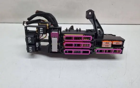 Audi A6 S6 C7 4G Fuse module 4G0971845A