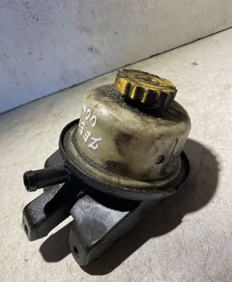 Jeep Cherokee Power steering fluid tank/reservoir PA66GF33