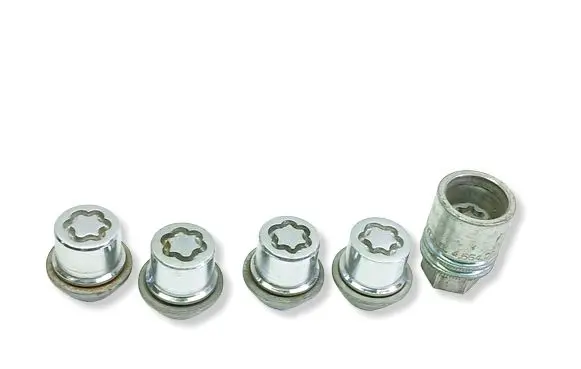 Ford Focus C-MAX Anti-theft wheel nuts and lock 