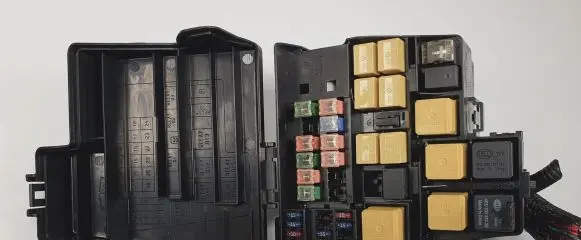 Jaguar S-Type Fuse box set XW4T-14A003-E