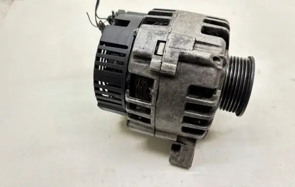 Audi A6 S6 C5 4B Generator/alternator 059903015G