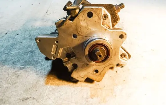 Hyundai Sonata Fuel injection high pressure pump 3310027400 0445010121