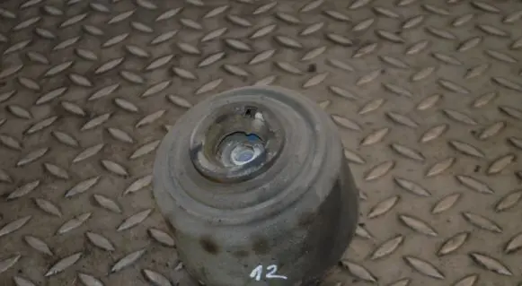 Mercedes-Benz CLS C219 Engine mount bracket