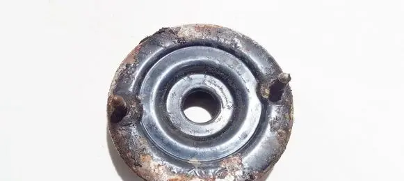 Volkswagen PASSAT B5 Coil spring mount 8d0412109a
