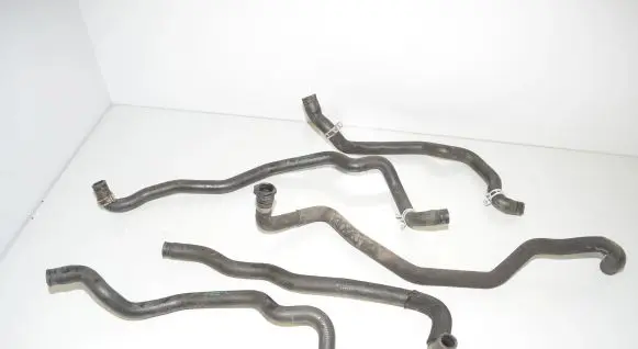BMW 6 F06 Gran coupe Engine coolant pipe/hose 9119168 9119169 9119174