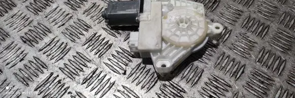 Mercedes-Benz GLC X253 C253 Front door window regulator motor A2139069501