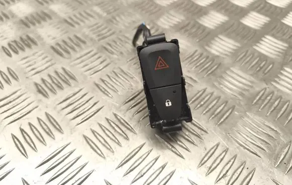 Renault Megane III Hazard light switch E3160101
