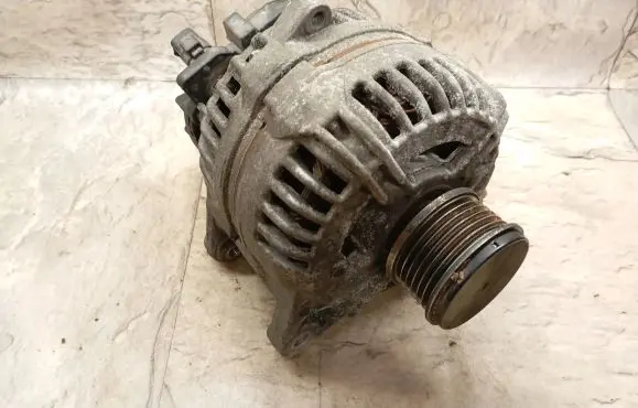 Nissan Qashqai Generator/alternator 8200728292D 0124525140