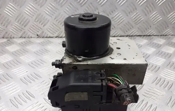 Volvo S80 ABS Pump P08619974