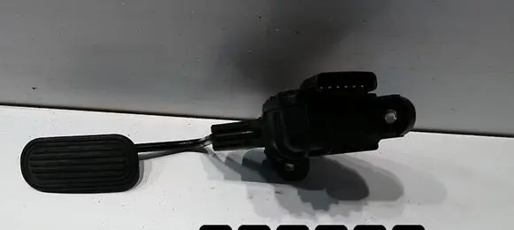 Lexus RX 330 - 350 - 400H Accelerator throttle pedal 7812048070
