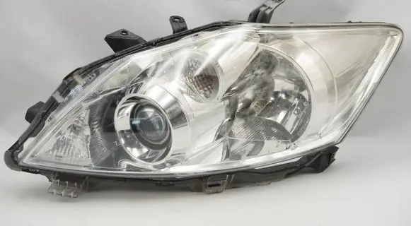 Toyota Auris 150 Headlight/headlamp 8115002540