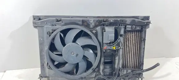 Peugeot 3008 I Coolant radiator 9671927980 9874720580